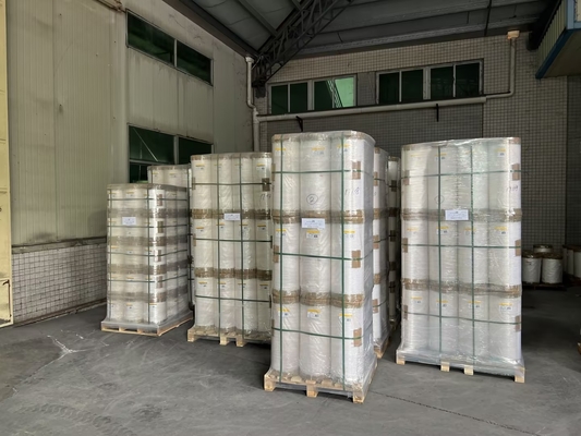 Luksusowy cyfrowy super-powiązanie miękkie dotyku lamination film 30micron Master Roll Gładki aksamit i jedwabny dotyk