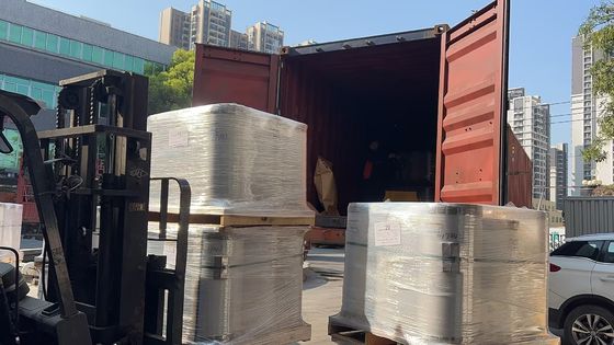 Nierefleksyjna, aksamitna w dotyku folia termolaminacyjna z opakowaniem kartonowym do laminacji cyfrowej premium