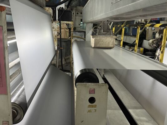 Zastosowalna folia laminacyjna matowa do etykietowania z uniwersalnym zastosowaniem i odpornością na promieniowanie UV w wodzie