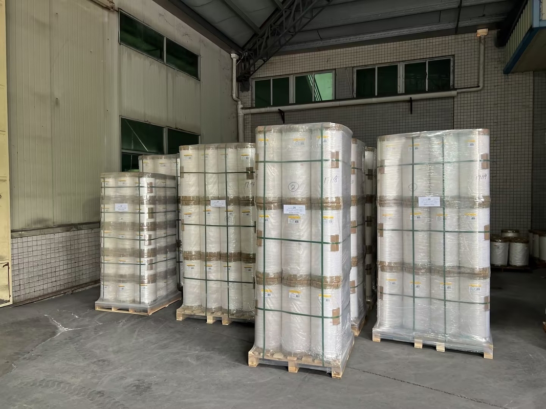 Luksusowy cyfrowy super-powiązanie miękkie dotyku lamination film 30micron Master Roll Gładki aksamit i jedwabny dotyk