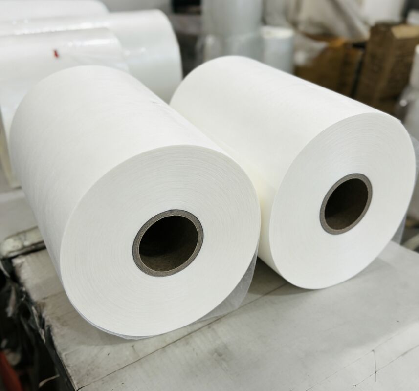 17-45 mikronów grubości Matte Lamination Film z dwustronną obróbką korony i odpornością na wodę UV dla ochrony druku