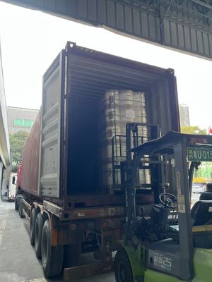 Metalizowana folia PET o odporności na ciepło do 110°C, gładkiej powierzchni odblaskowej i odporności chemicznej na opakowania i laminację