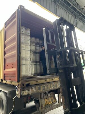 Film do laminacji termicznej PET aktywowanego cieplnie o odporności na wilgoć i miękkiej twardości dla profesjonalnych opakowań