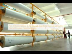 Nierefleksyjna, aksamitna w dotyku, bez pęcherzyków, termiczna folia do laminacji do laminacji cyfrowej premium