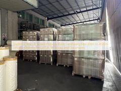 Okres przydatności do spożycia 2 lata, jeśli przechowywany prawidłowo. Folia do laminowania książek o długości od 100m do 4500m, zapewniająca ochronę książek i dokumentów.